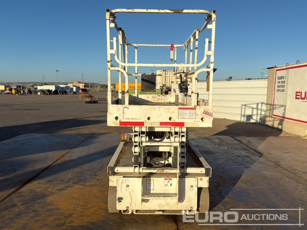 2014 Haulotte Compact 12 - Ψαλιδωτό ανυψωτικό: φωτογραφία 4 2014 Haulotte Compact 12 - Ψαλιδωτό ανυψωτικό: φωτογραφία 4