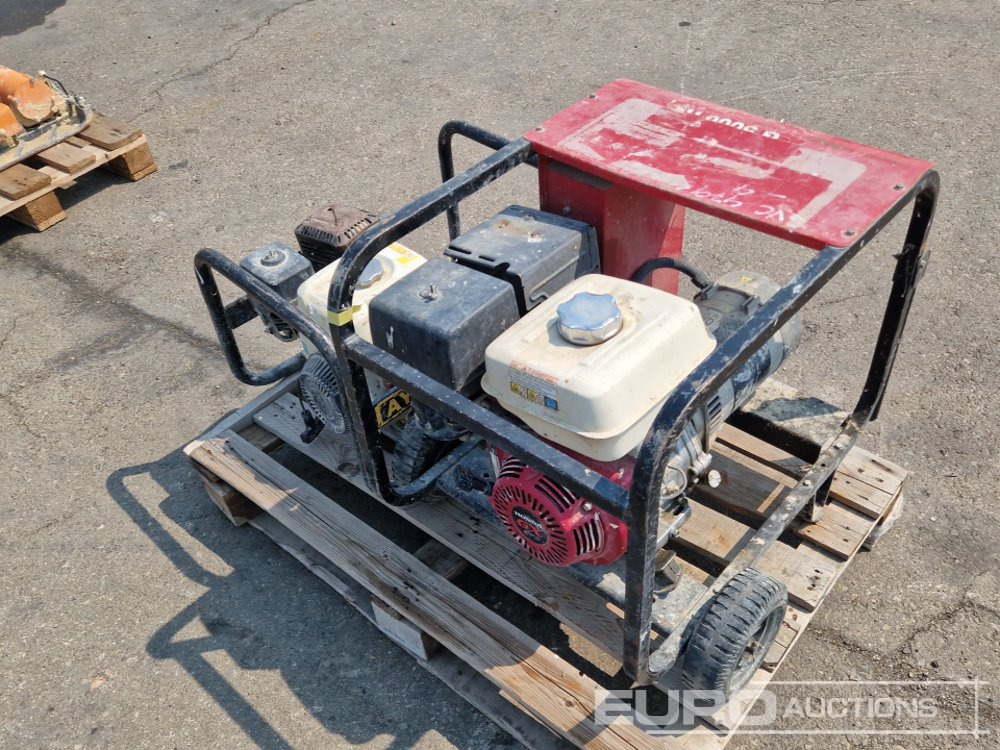 Gasoline Generator (2 of) - Βιομηχανική γεννήτρια: φωτογραφία 4 Gasoline Generator (2 of) - Βιομηχανική γεννήτρια: φωτογραφία 4