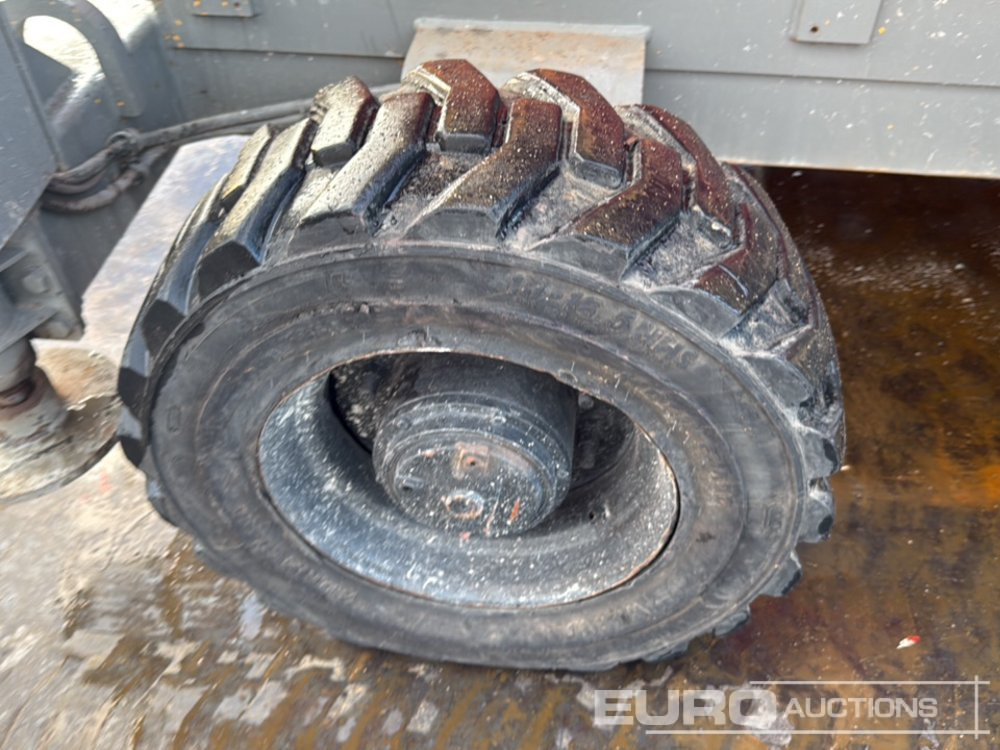 Ψαλιδωτό ανυψωτικό Haulotte H15SX: φωτογραφία 12 Ψαλιδωτό ανυψωτικό Haulotte H15SX: φωτογραφία 12