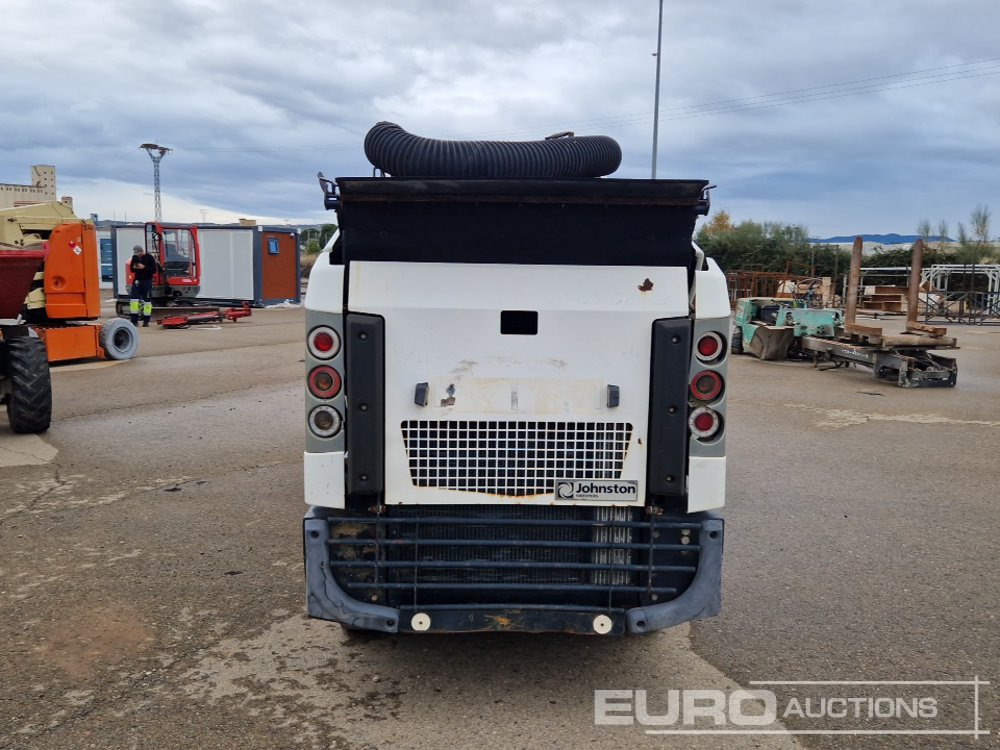 Johnston 142A 101T - Σάρωθρο δρόμων: φωτογραφία 4 Johnston 142A 101T - Σάρωθρο δρόμων: φωτογραφία 4