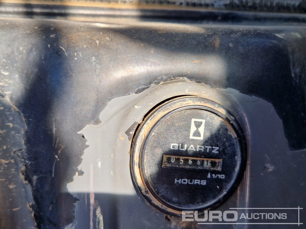 Μίνι εκσκαφέας New Holland E50SR-2: φωτογραφία 33 Μίνι εκσκαφέας New Holland E50SR-2: φωτογραφία 33