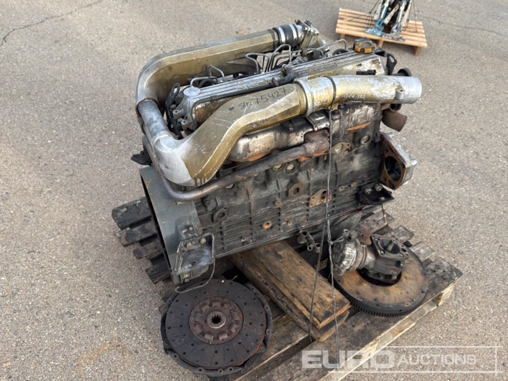 Nissan Turbo Engine - Εξοπλισμού κατασκευών: φωτογραφία 3 Nissan Turbo Engine - Εξοπλισμού κατασκευών: φωτογραφία 3