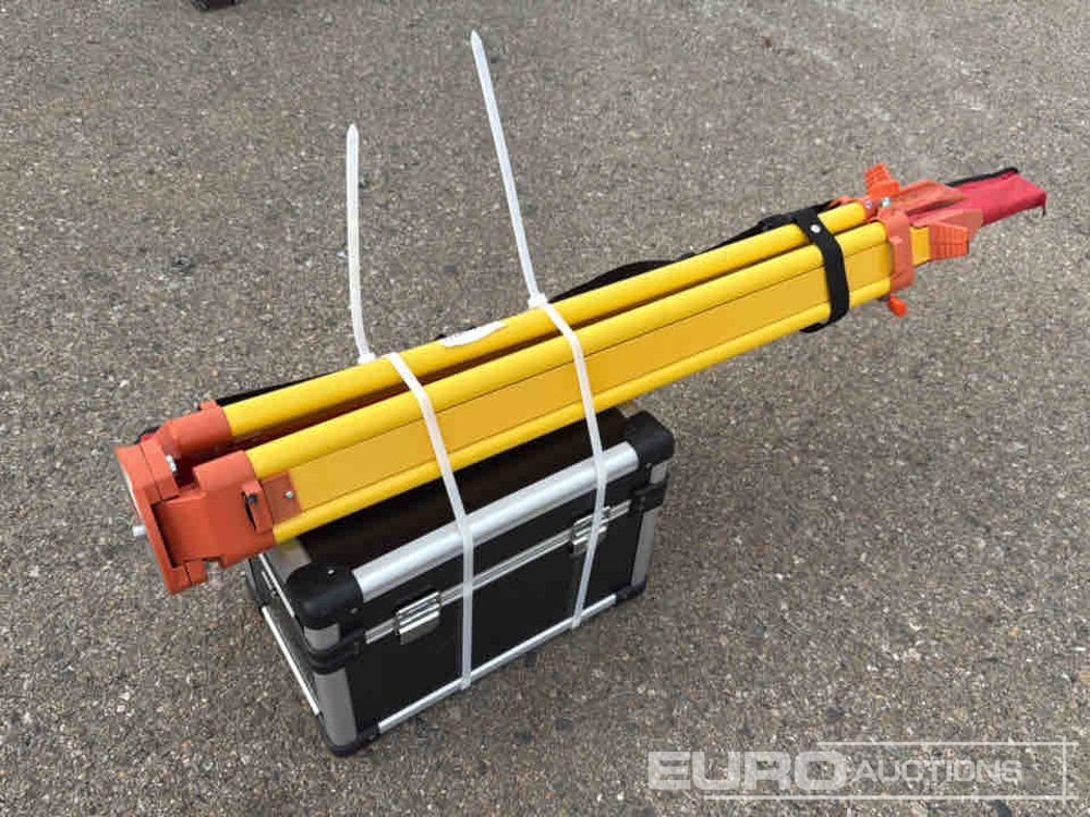 Unused 2025 SKLP Self-Leveling Rotary Laser Level With Batteries, Reciever, Tripod, Grade Rod - Εξοπλισμός γκαράζ: φωτογραφία 2 Unused 2025 SKLP Self-Leveling Rotary Laser Level With Batteries, Reciever, Tripod, Grade Rod - Εξοπλισμός γκαράζ: φωτογραφία 2