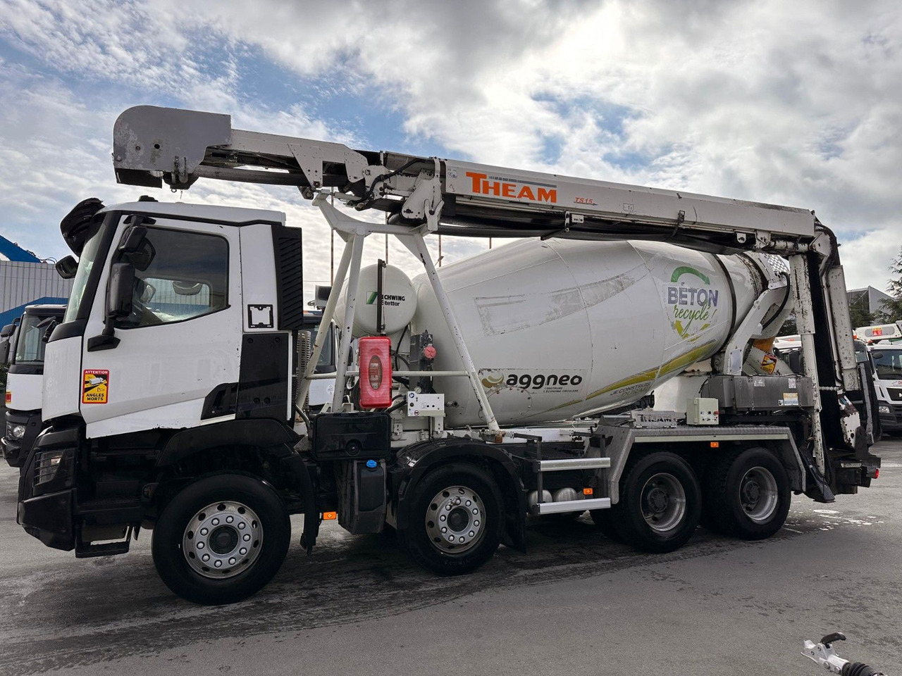 Renault C380 - Μπετονιέρα φορτηγό: φωτογραφία 1 Renault C380 - Μπετονιέρα φορτηγό: φωτογραφία 1