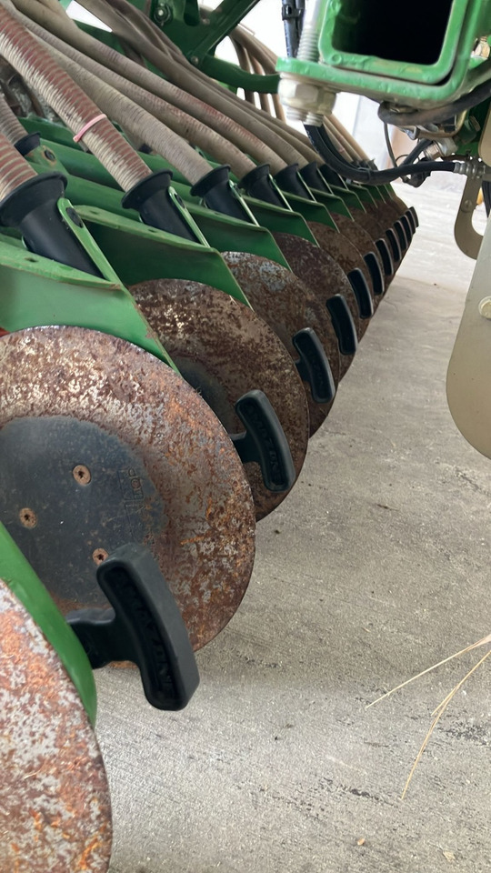 Amazone AD-P 3000 Spezial - Σπαρτική μηχανή: φωτογραφία 4 Amazone AD-P 3000 Spezial - Σπαρτική μηχανή: φωτογραφία 4