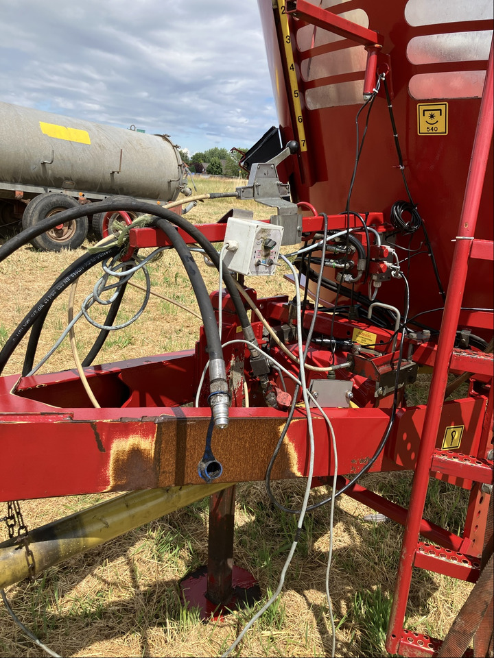 BVL Futtermischwagen V-Mix 18 2S - Ενσιροδιανομέας: φωτογραφία 3 BVL Futtermischwagen V-Mix 18 2S - Ενσιροδιανομέας: φωτογραφία 3