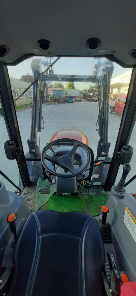 Branson 6225C - Τρακτέρ: φωτογραφία 5 Branson 6225C - Τρακτέρ: φωτογραφία 5