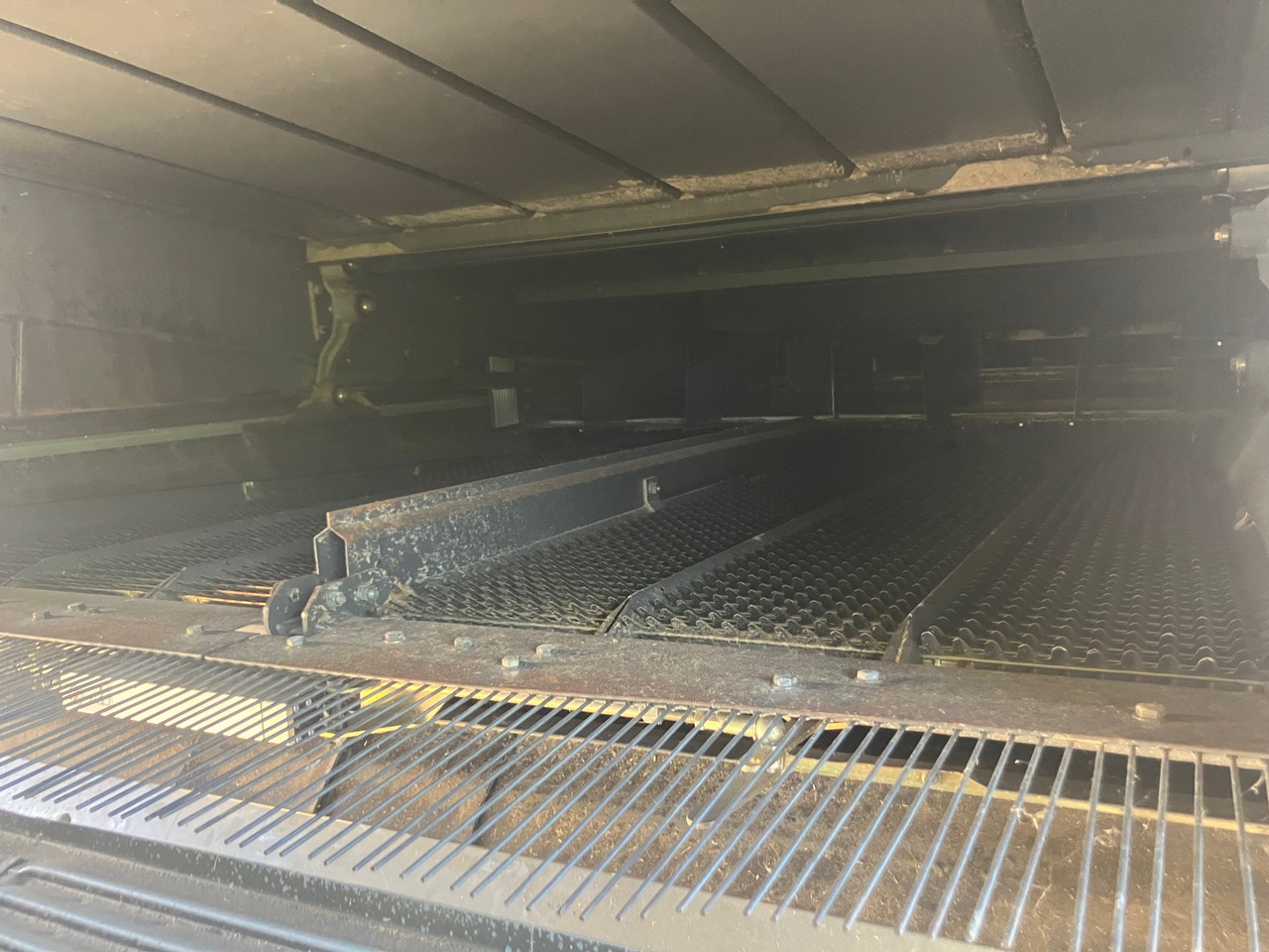 Θεριζοαλωνιστική μηχανή Claas Lexion 480 Terra Trac: φωτογραφία 15 Θεριζοαλωνιστική μηχανή Claas Lexion 480 Terra Trac: φωτογραφία 15