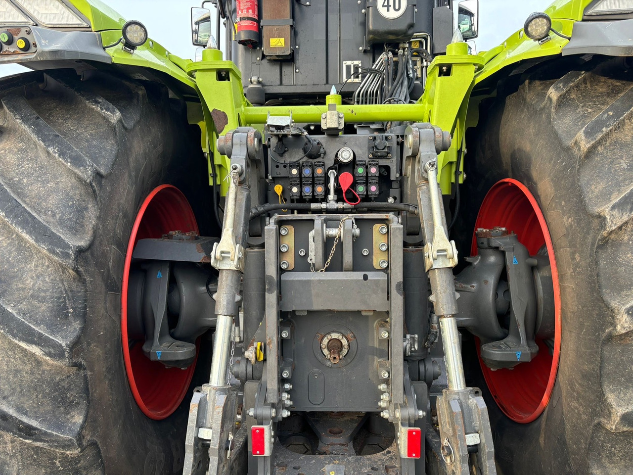 Claas Xerion 4200 Trac - Τρακτέρ: φωτογραφία 5 Claas Xerion 4200 Trac - Τρακτέρ: φωτογραφία 5