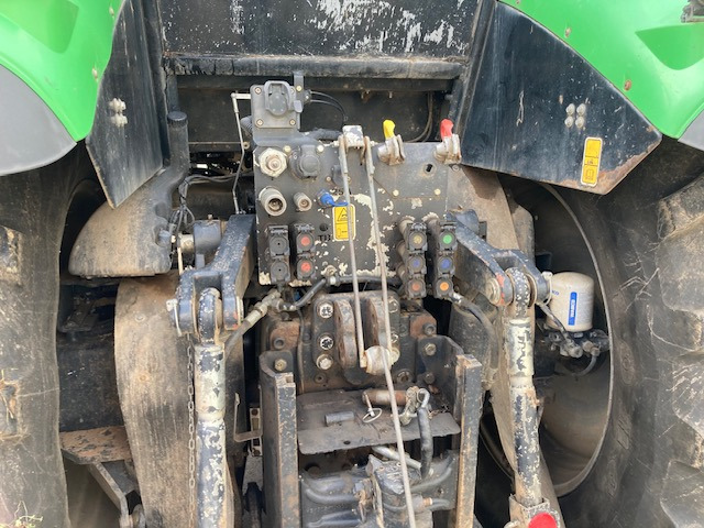 Τρακτέρ Deutz-Fahr Agrotron 7230 TTV: φωτογραφία 8 Τρακτέρ Deutz-Fahr Agrotron 7230 TTV: φωτογραφία 8