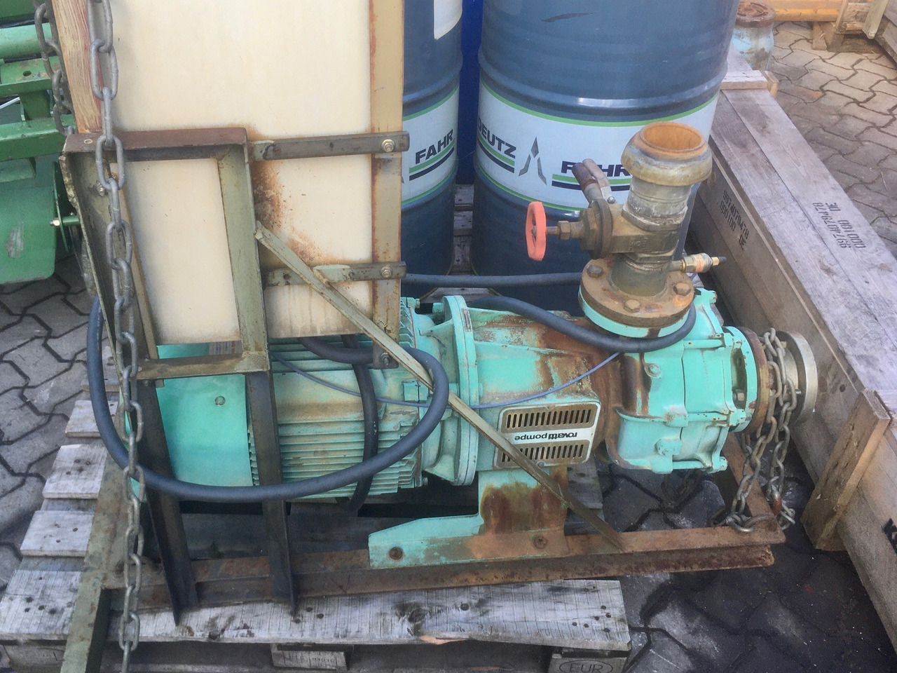 Eigenbau Elektroaggregat m.30 - Σύστημα άρδευσης: φωτογραφία 5 Eigenbau Elektroaggregat m.30 - Σύστημα άρδευσης: φωτογραφία 5