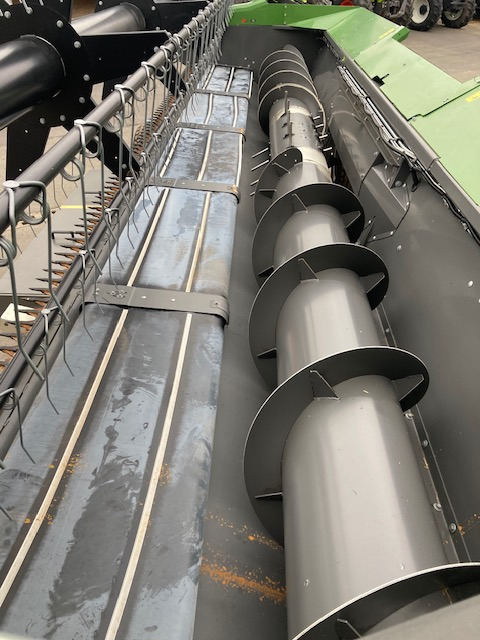 Fendt 6335C Stage 5 - Θεριζοαλωνιστική μηχανή: φωτογραφία 3 Fendt 6335C Stage 5 - Θεριζοαλωνιστική μηχανή: φωτογραφία 3