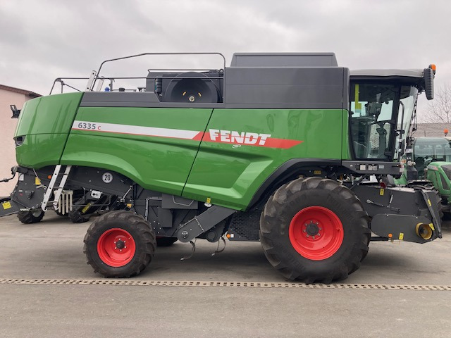 Fendt 6335C Stage 5 - Θεριζοαλωνιστική μηχανή: φωτογραφία 1 Fendt 6335C Stage 5 - Θεριζοαλωνιστική μηχανή: φωτογραφία 1