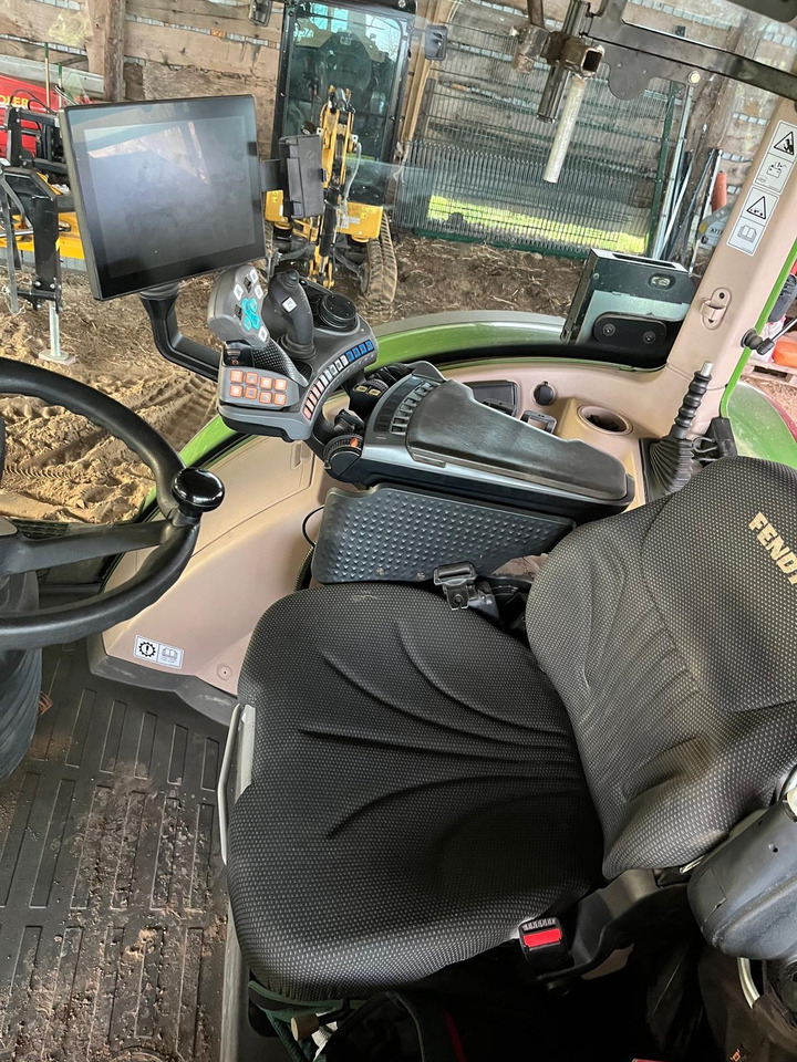Fendt 720 Vario Gen6 PowerPlus - Τρακτέρ: φωτογραφία 4 Fendt 720 Vario Gen6 PowerPlus - Τρακτέρ: φωτογραφία 4