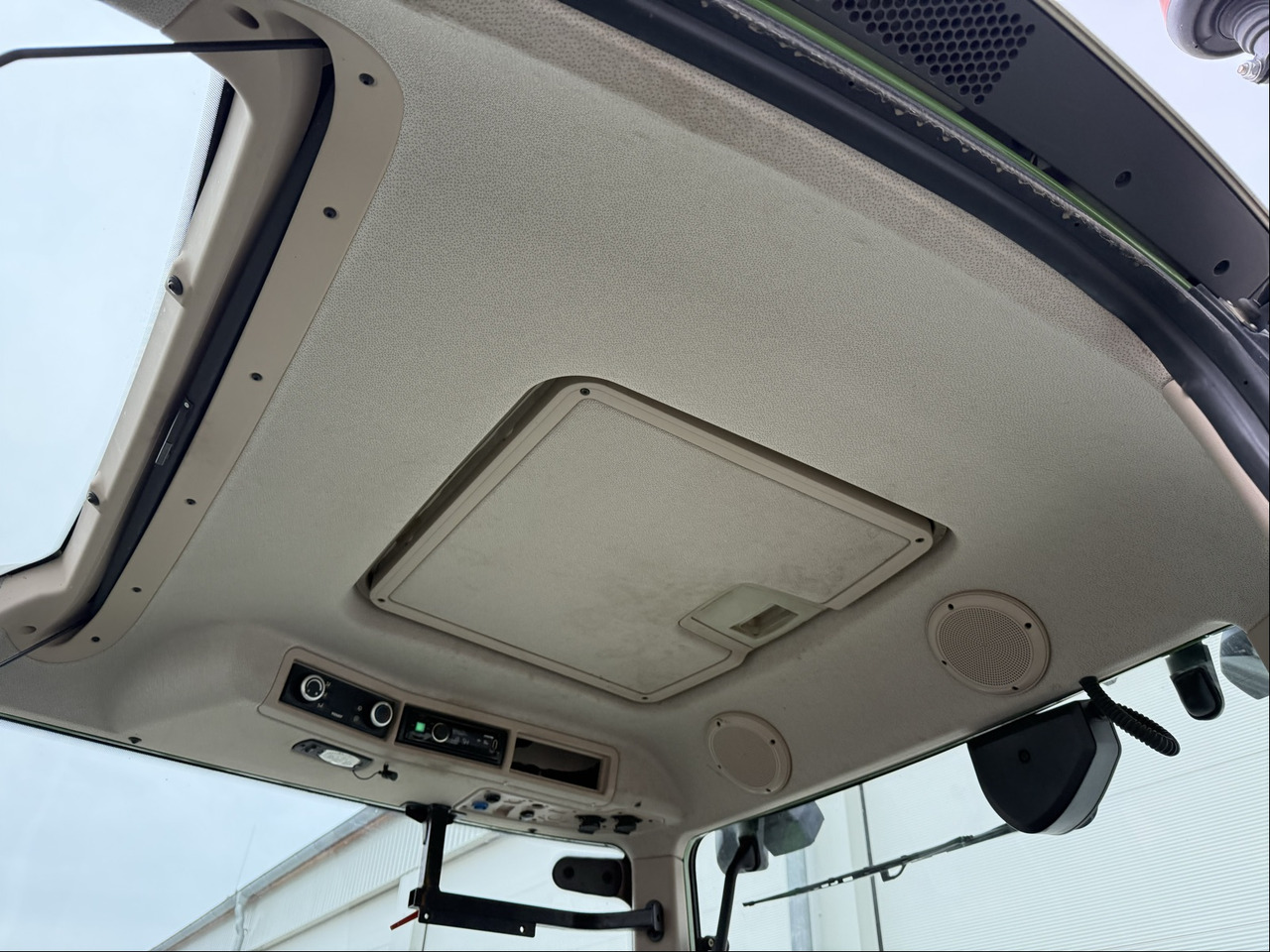 Fendt 720 Vario - Τρακτέρ: φωτογραφία 5 Fendt 720 Vario - Τρακτέρ: φωτογραφία 5