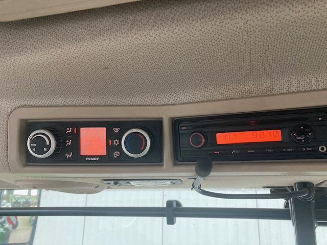 Fendt 724 Vario S4 Profi - Τρακτέρ: φωτογραφία 4 Fendt 724 Vario S4 Profi - Τρακτέρ: φωτογραφία 4