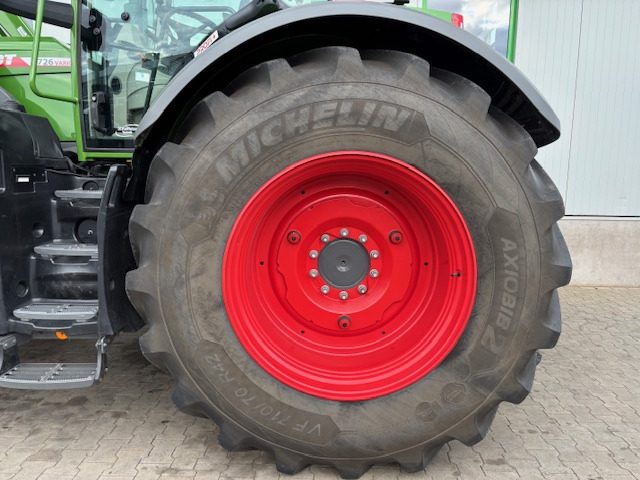 Fendt 726 Vario Gen7 Profi Setting2 - Τρακτέρ: φωτογραφία 4 Fendt 726 Vario Gen7 Profi Setting2 - Τρακτέρ: φωτογραφία 4