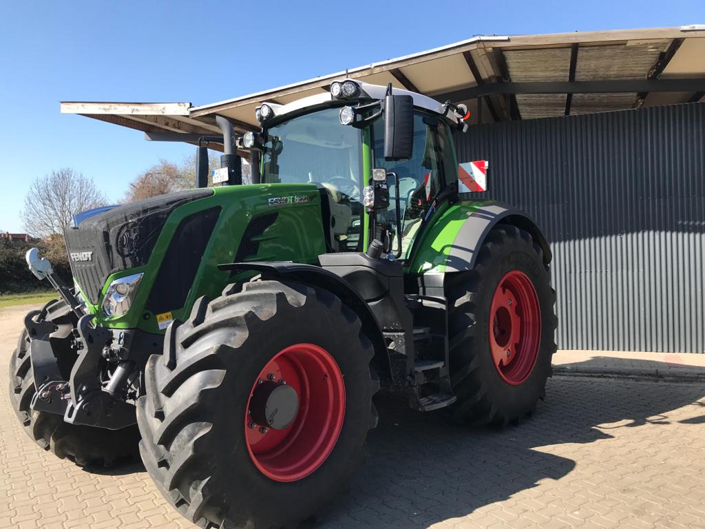 Fendt 828 Vario S4 Profi - Τρακτέρ: φωτογραφία 1 Fendt 828 Vario S4 Profi - Τρακτέρ: φωτογραφία 1