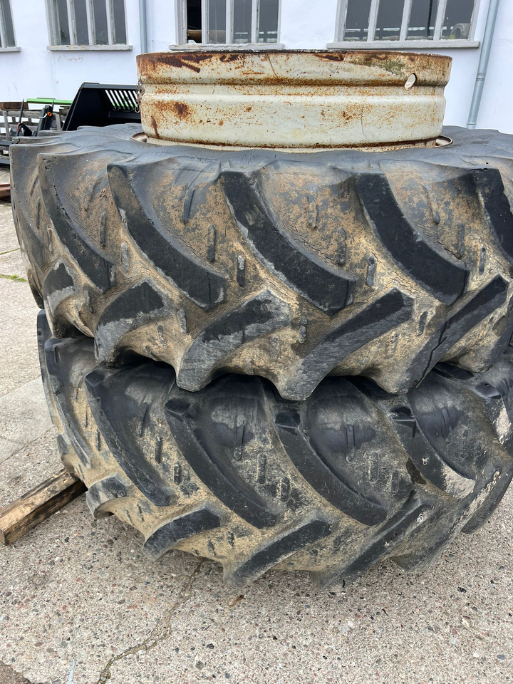 Kleber Zwillinge 20.8 R38 - Ελαστικά και ζάντες: φωτογραφία 1 Kleber Zwillinge 20.8 R38 - Ελαστικά και ζάντες: φωτογραφία 1