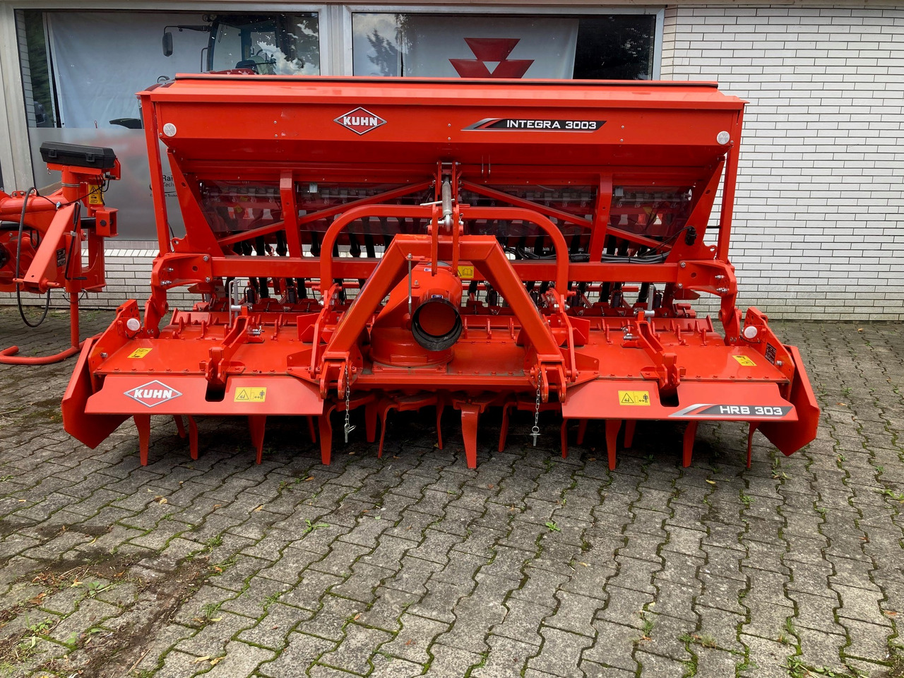 Kuhn Integra 3003 24 SD - Σπαρτική μηχανή: φωτογραφία 1 Kuhn Integra 3003 24 SD - Σπαρτική μηχανή: φωτογραφία 1