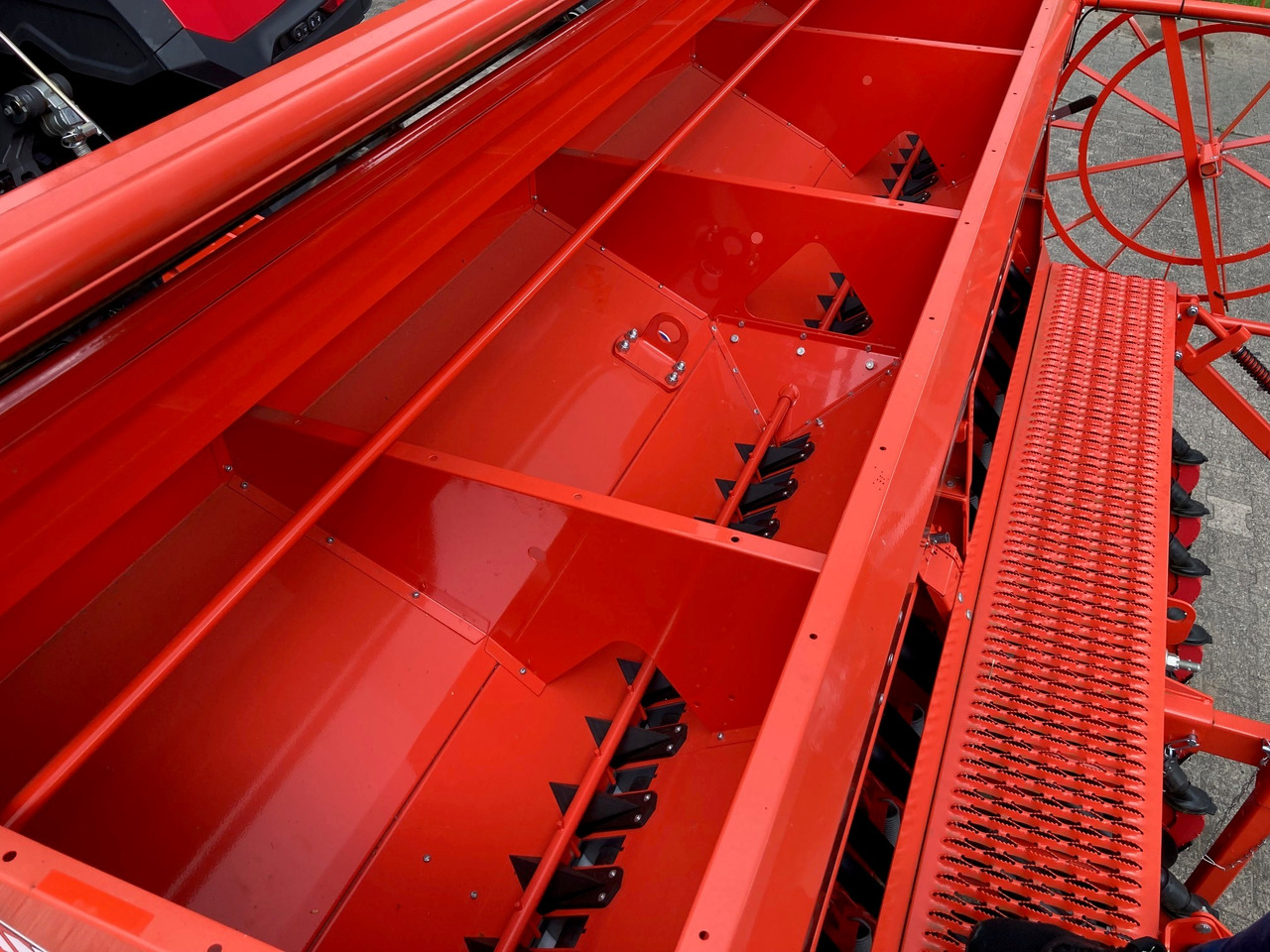 Kuhn Integra 3003 24 SD - Σπαρτική μηχανή: φωτογραφία 5 Kuhn Integra 3003 24 SD - Σπαρτική μηχανή: φωτογραφία 5