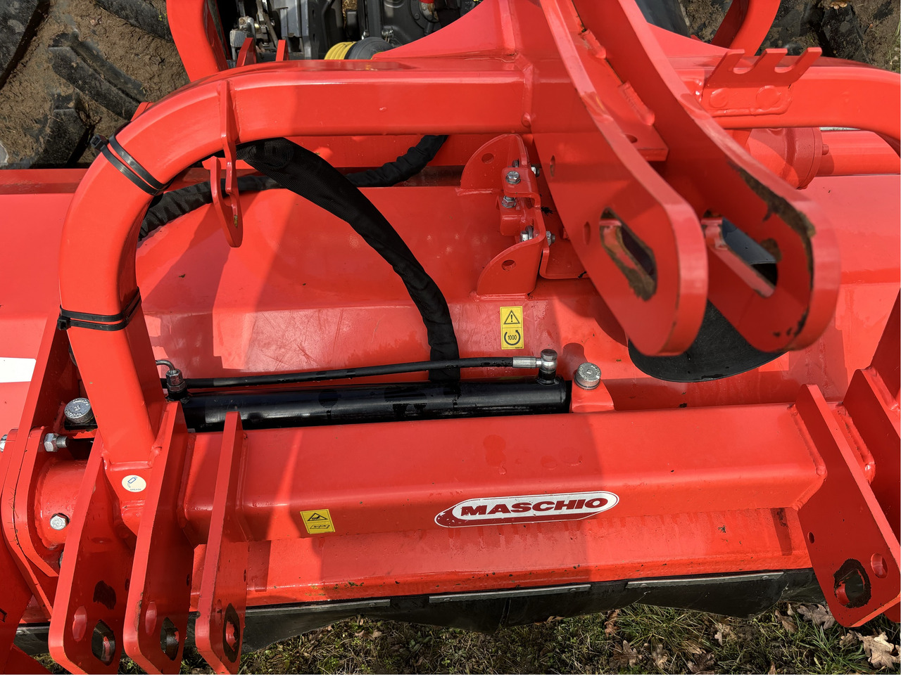 Maschio Bufalo 280 - Καταστροφέας με σφυριά: φωτογραφία 2 Maschio Bufalo 280 - Καταστροφέας με σφυριά: φωτογραφία 2