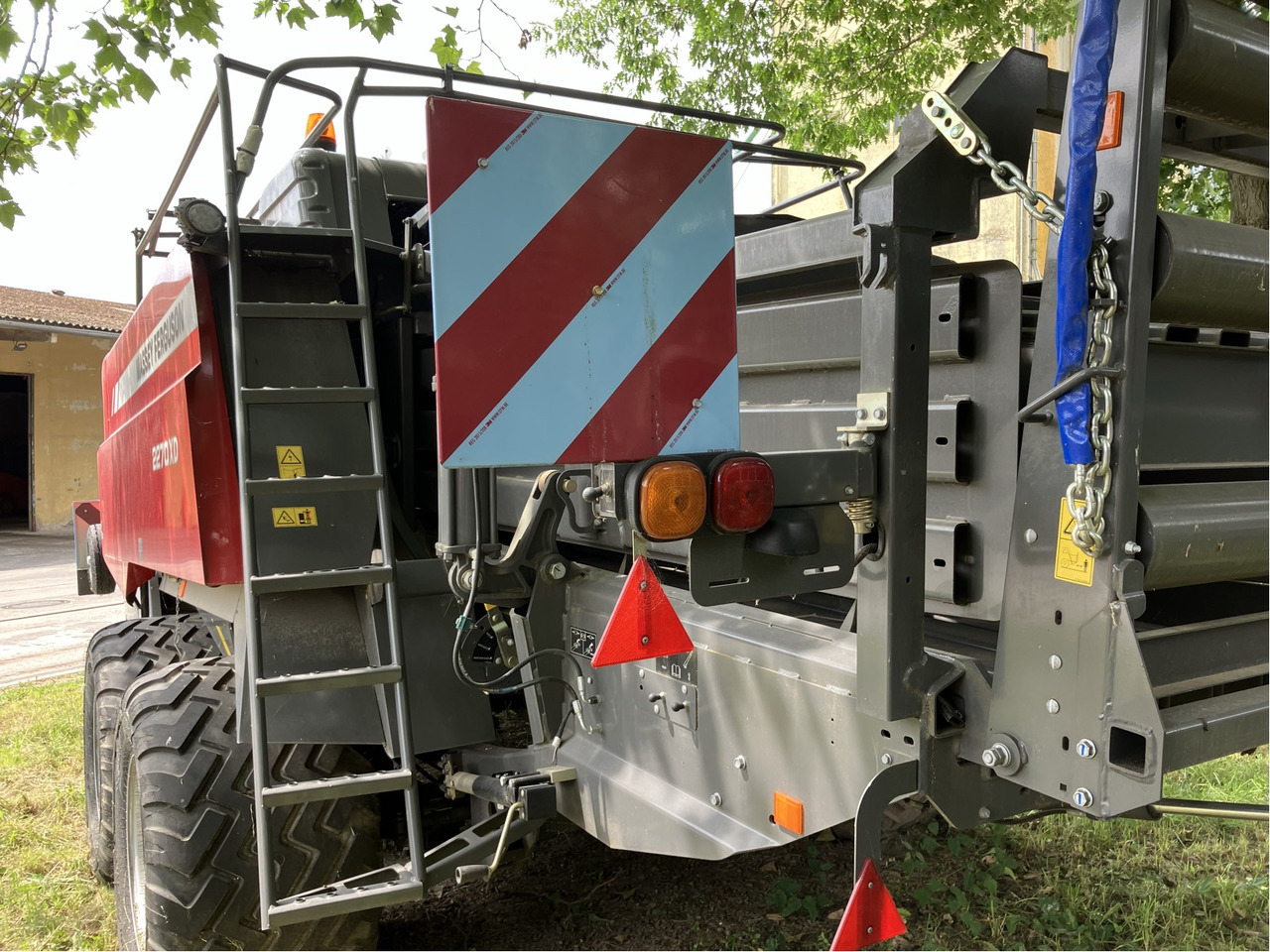 Χορτοδετική μηχανή τετράγωνες μπάλες Massey Ferguson 2270 XDTC: φωτογραφία 6