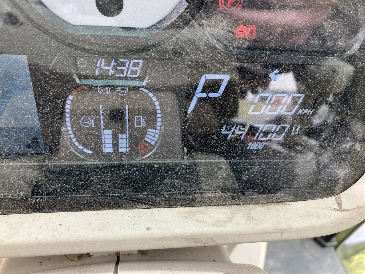 Massey Ferguson 6716 S Dyna 6 - Τρακτέρ: φωτογραφία 2 Massey Ferguson 6716 S Dyna 6 - Τρακτέρ: φωτογραφία 2