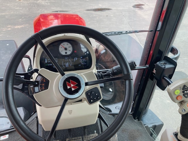 Massey Ferguson 7716 Dyna-6 - Τρακτέρ: φωτογραφία 2 Massey Ferguson 7716 Dyna-6 - Τρακτέρ: φωτογραφία 2