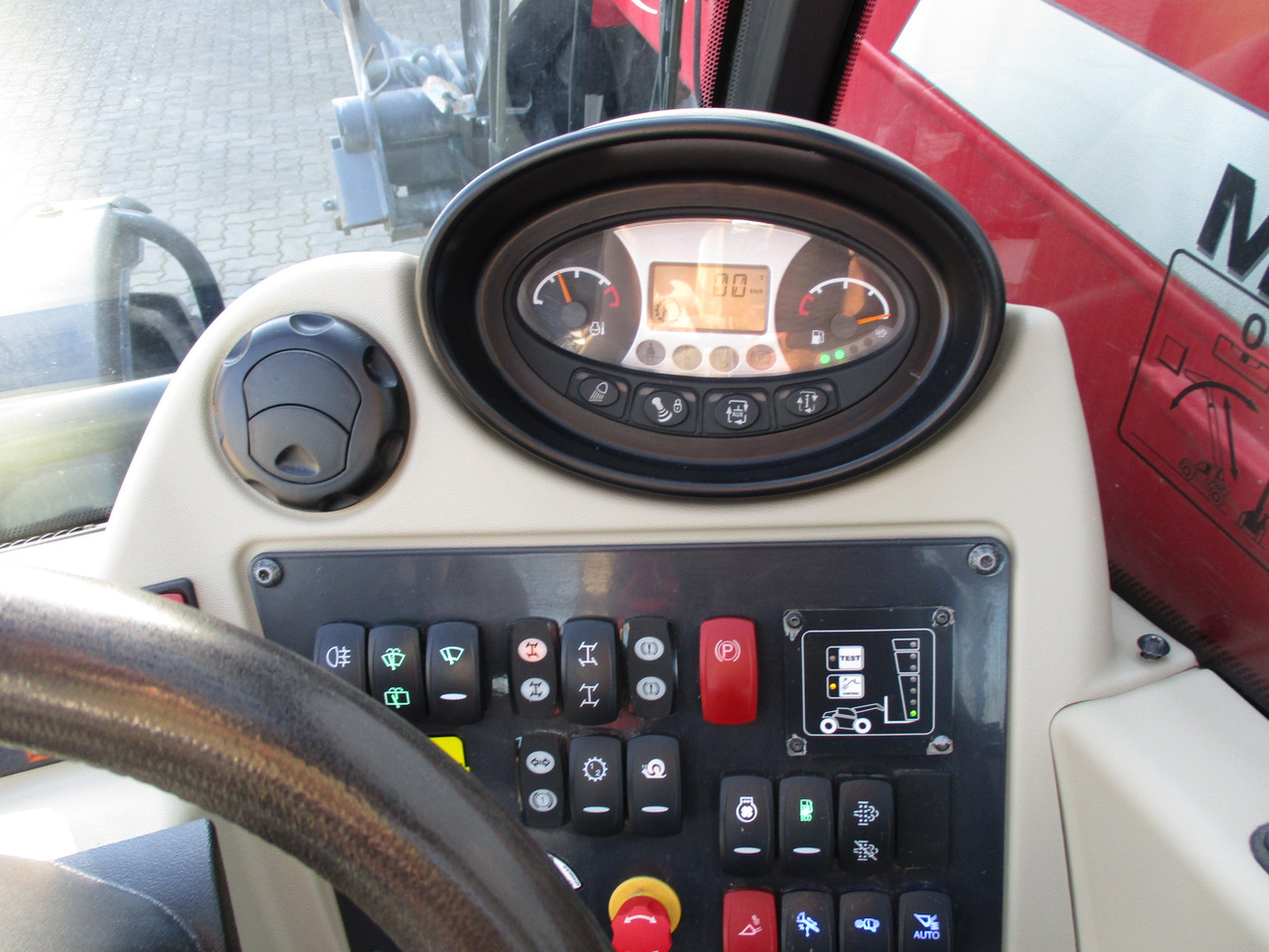 Φορτωτής Massey Ferguson TH 7038 T4f: φωτογραφία 6