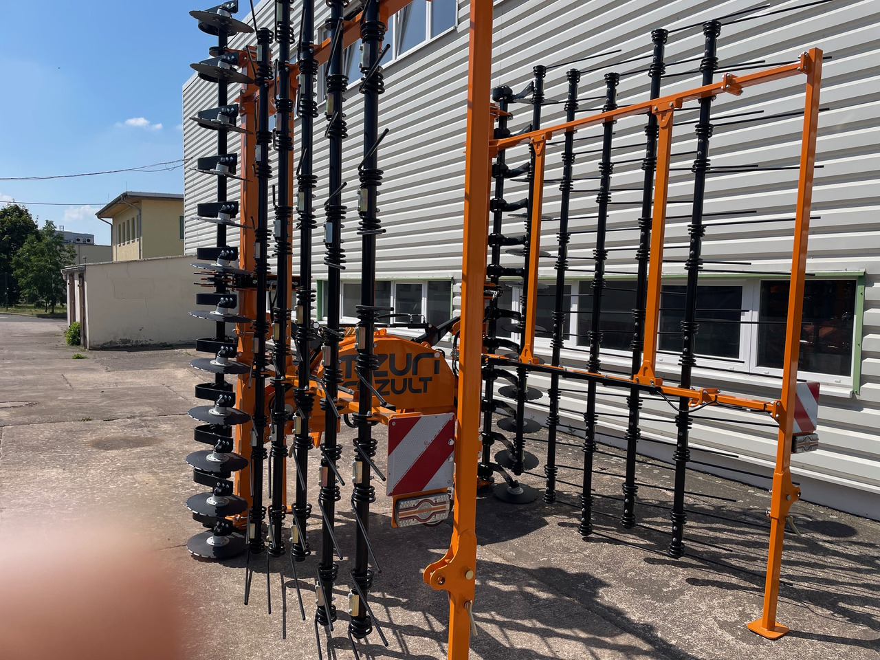 Mezuri Rzult - Ελατηριωτή σβάρνα: φωτογραφία 2 Mezuri Rzult - Ελατηριωτή σβάρνα: φωτογραφία 2