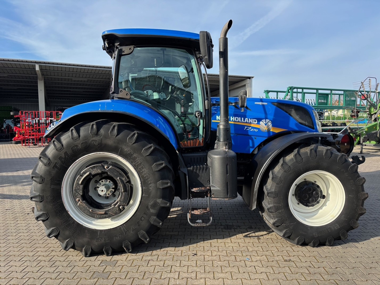 New Holland T 7.270 AC - Τρακτέρ: φωτογραφία 5 New Holland T 7.270 AC - Τρακτέρ: φωτογραφία 5