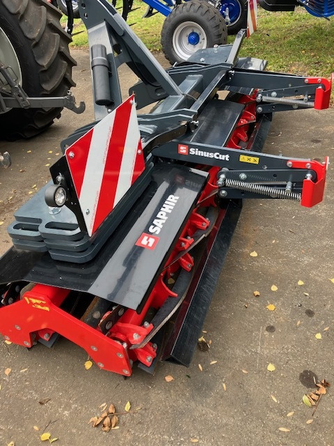 Saphir Sinus CUT 300 Wiesenschleppe - Φρεζοσβαρνα: φωτογραφία 1 Saphir Sinus CUT 300 Wiesenschleppe - Φρεζοσβαρνα: φωτογραφία 1