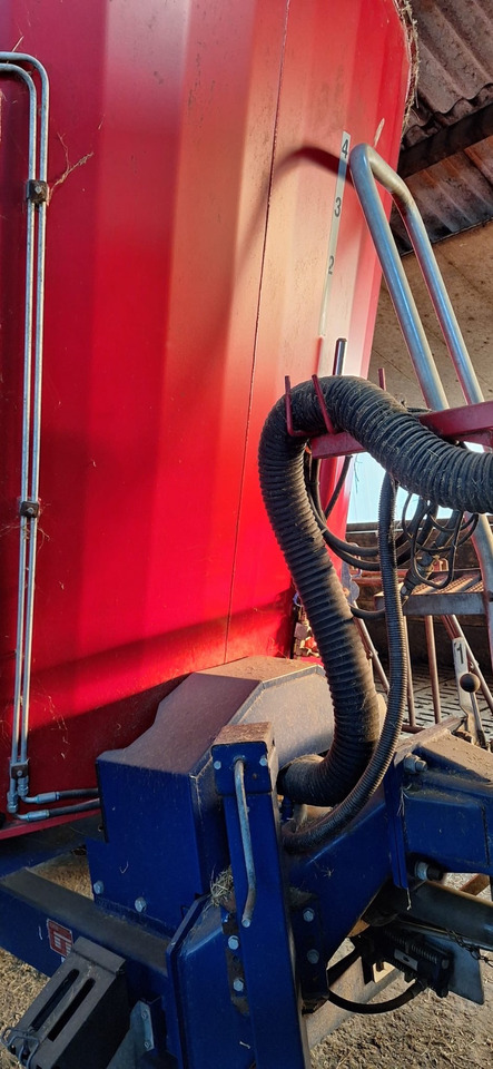 Siloking TrailedLine Compact 8 - Ενσιροδιανομέας: φωτογραφία 4 Siloking TrailedLine Compact 8 - Ενσιροδιανομέας: φωτογραφία 4