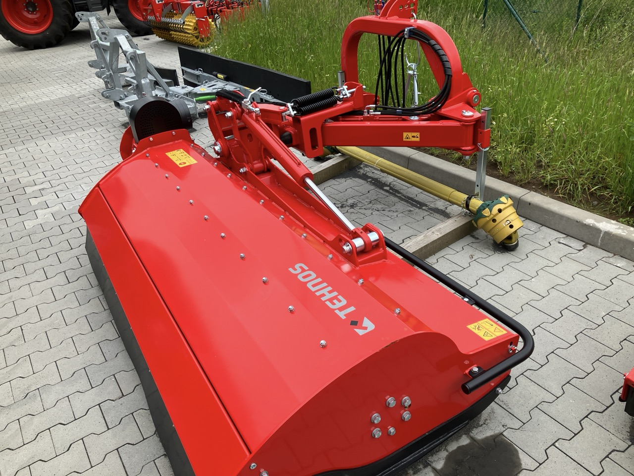 Tehnos Mulcher MB 220R PROFI LW - Καταστροφέας με σφυριά: φωτογραφία 1 Tehnos Mulcher MB 220R PROFI LW - Καταστροφέας με σφυριά: φωτογραφία 1