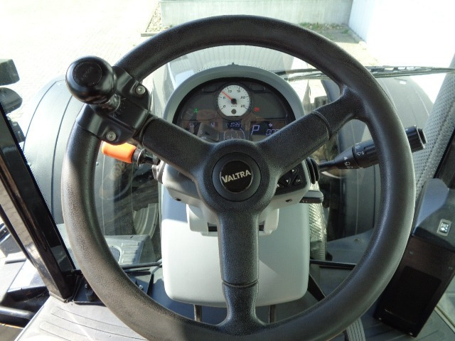 Valtra S274 - Τρακτέρ: φωτογραφία 4 Valtra S274 - Τρακτέρ: φωτογραφία 4