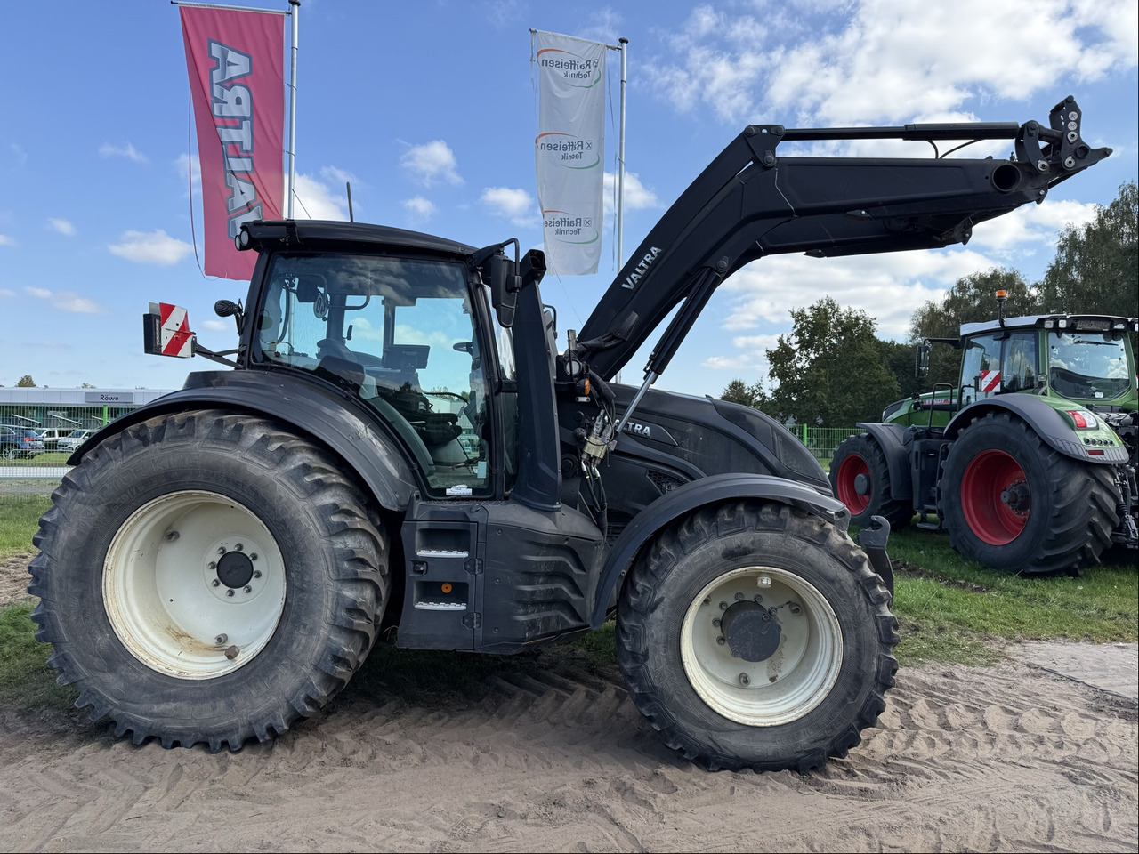 Valtra T 254 Versu - Τρακτέρ: φωτογραφία 5 Valtra T 254 Versu - Τρακτέρ: φωτογραφία 5