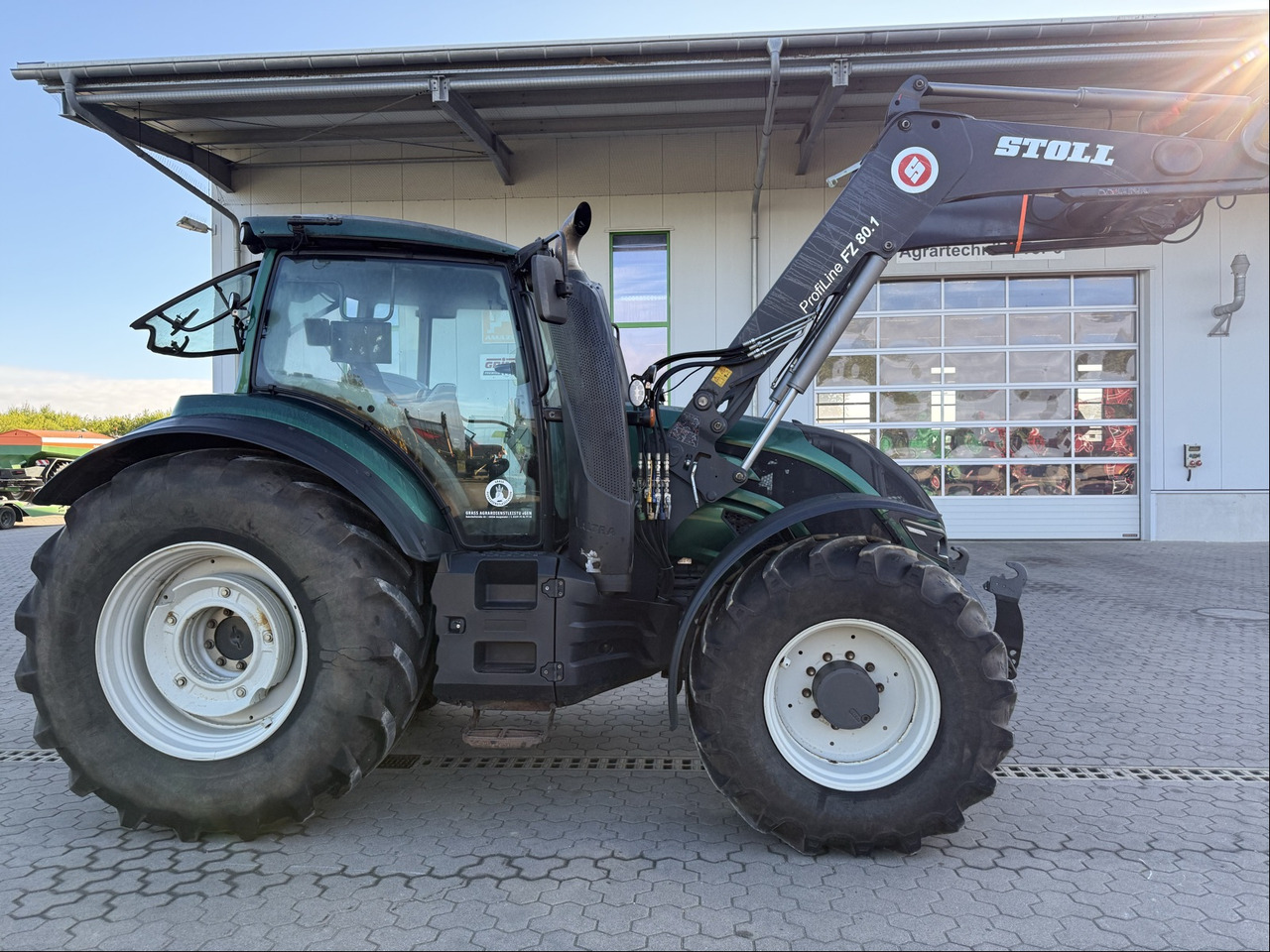 Valtra T194 Versu - Τρακτέρ: φωτογραφία 5 Valtra T194 Versu - Τρακτέρ: φωτογραφία 5