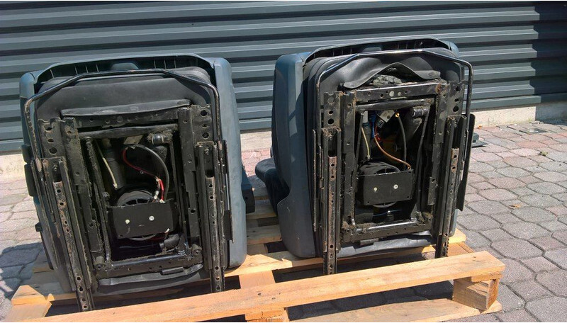 DAF XF 95 XF 105 CF 85 CF 75 - Kάθισμα για Φορτηγό: φωτογραφία 4 DAF XF 95 XF 105 CF 85 CF 75 - Kάθισμα για Φορτηγό: φωτογραφία 4