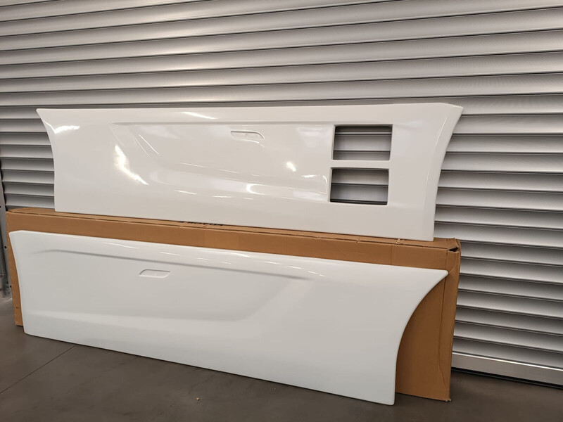 Iveco S WAY EURO 6 - ADBlue steps / scalini ADBlue - Αεροδυναμική/ Αεροτομή για Φορτηγό: φωτογραφία 5 Iveco S WAY EURO 6 - ADBlue steps / scalini ADBlue - Αεροδυναμική/ Αεροτομή για Φορτηγό: φωτογραφία 5