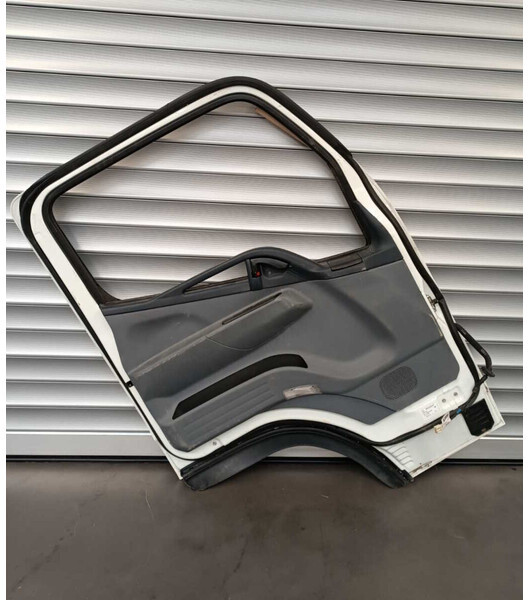 Mitsubishi Fuso "C" comfort cab (LARGE) - Πόρτα και ανταλλακτικά για Φορτηγό: φωτογραφία 2 Mitsubishi Fuso "C" comfort cab (LARGE) - Πόρτα και ανταλλακτικά για Φορτηγό: φωτογραφία 2