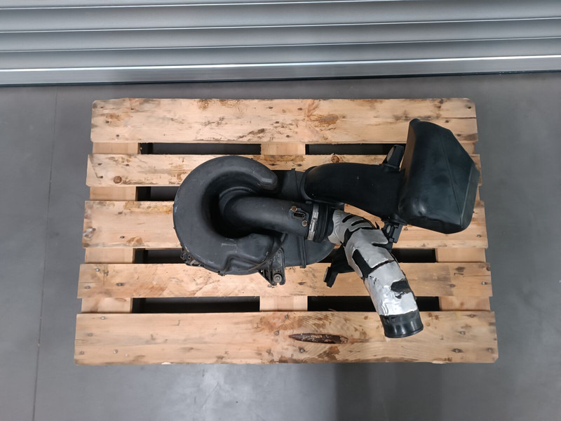 Nissan CABSTAR - Σύστημα εισαγωγής αέρα για Φορτηγό: φωτογραφία 2 Nissan CABSTAR - Σύστημα εισαγωγής αέρα για Φορτηγό: φωτογραφία 2