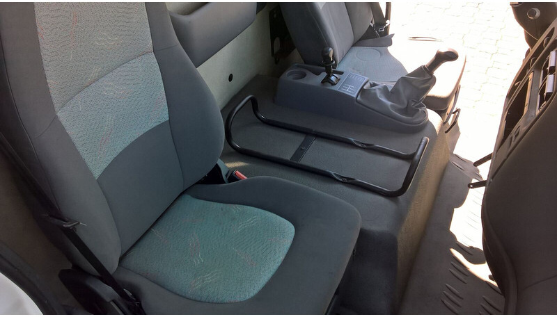 Renault PREMIUM DISTRIBUTION - KERAX - Καμπίνα και εσωτερικό για Φορτηγό: φωτογραφία 1 Renault PREMIUM DISTRIBUTION - KERAX - Καμπίνα και εσωτερικό για Φορτηγό: φωτογραφία 1