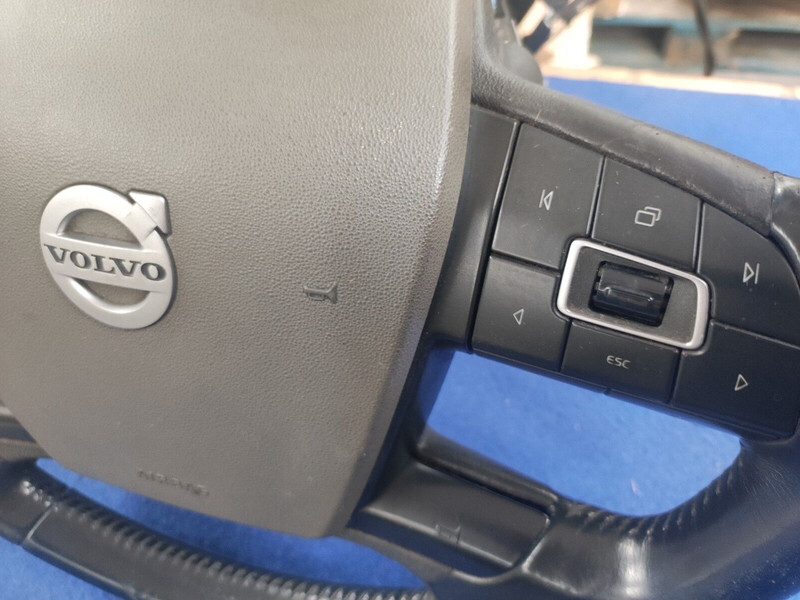 Volvo FH Euro 6 - Τιμόνι για Φορτηγό: φωτογραφία 2 Volvo FH Euro 6 - Τιμόνι για Φορτηγό: φωτογραφία 2
