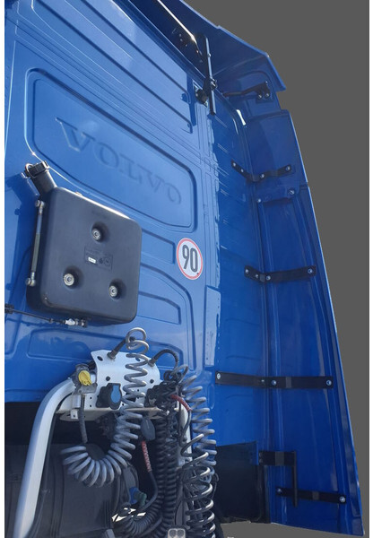 Volvo FH Euro 6 - Αεροδυναμική/ Αεροτομή για Φορτηγό: φωτογραφία 3 Volvo FH Euro 6 - Αεροδυναμική/ Αεροτομή για Φορτηγό: φωτογραφία 3