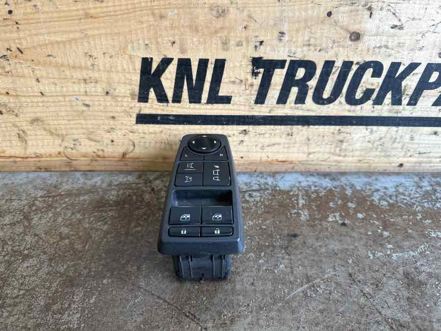 MAN ECU DOOR 81.25806-7107 - Καμπίνα και εσωτερικό για Φορτηγό: φωτογραφία 1 MAN ECU DOOR 81.25806-7107 - Καμπίνα και εσωτερικό για Φορτηγό: φωτογραφία 1