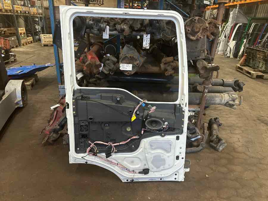 MAN LEFT DOOR 81.62600-4131 - Καμπίνα και εσωτερικό για Φορτηγό: φωτογραφία 2 MAN LEFT DOOR 81.62600-4131 - Καμπίνα και εσωτερικό για Φορτηγό: φωτογραφία 2