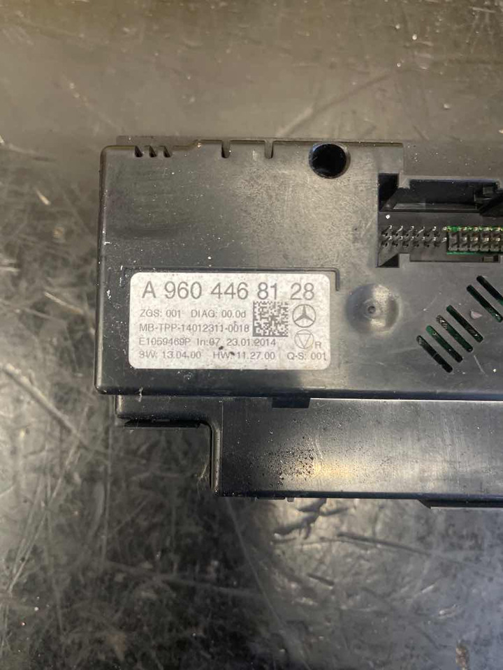MERCEDES CLIMATE ECU A9604468128 - Ηλεκτρικό σύστημα για Φορτηγό: φωτογραφία 2 MERCEDES CLIMATE ECU A9604468128 - Ηλεκτρικό σύστημα για Φορτηγό: φωτογραφία 2