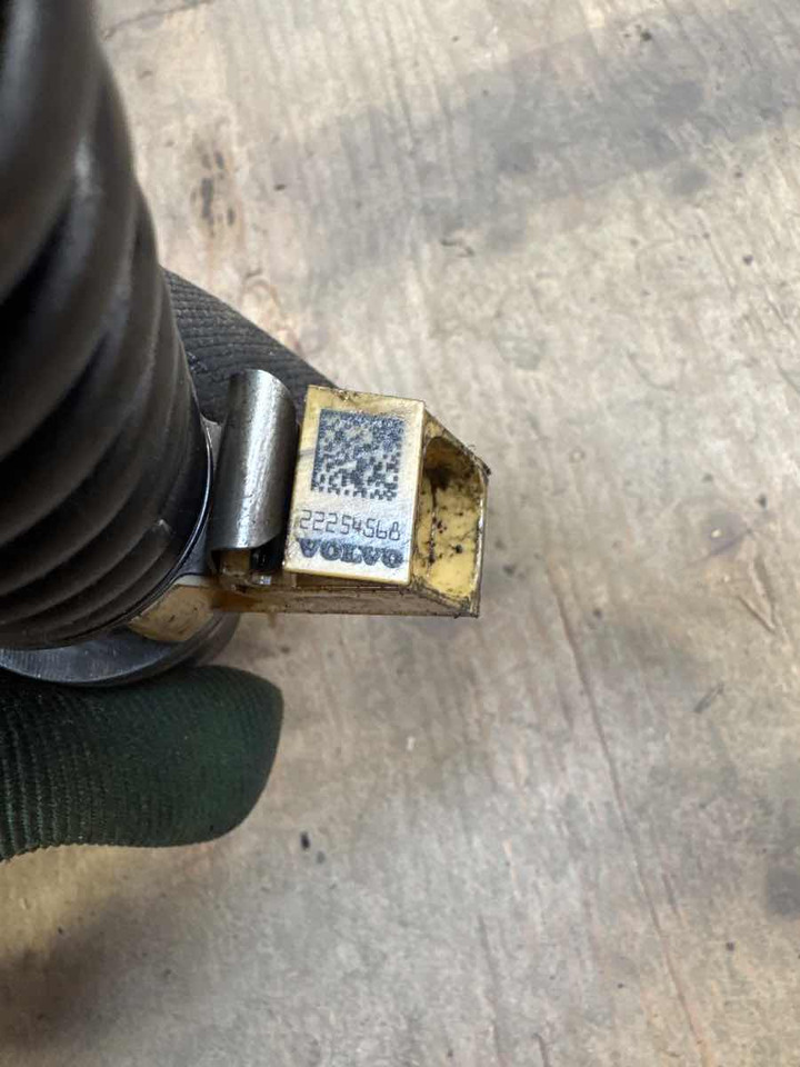 VOLVO INJECTOR 22254568 - Σύστημα καυσίμου για Φορτηγό: φωτογραφία 2 VOLVO INJECTOR 22254568 - Σύστημα καυσίμου για Φορτηγό: φωτογραφία 2