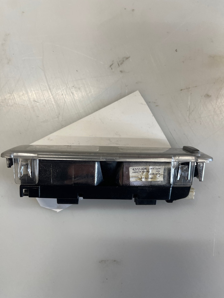 VOLVO LIGHT 82055235 - Φωτισμός για Φορτηγό: φωτογραφία 1 VOLVO LIGHT 82055235 - Φωτισμός για Φορτηγό: φωτογραφία 1
